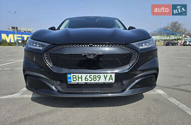 Внедорожник / Кроссовер Ford Mustang Mach-E 2021 в 