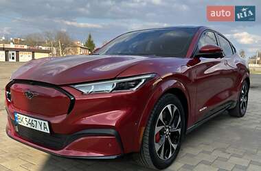 Внедорожник / Кроссовер Ford Mustang Mach-E 2021 в 