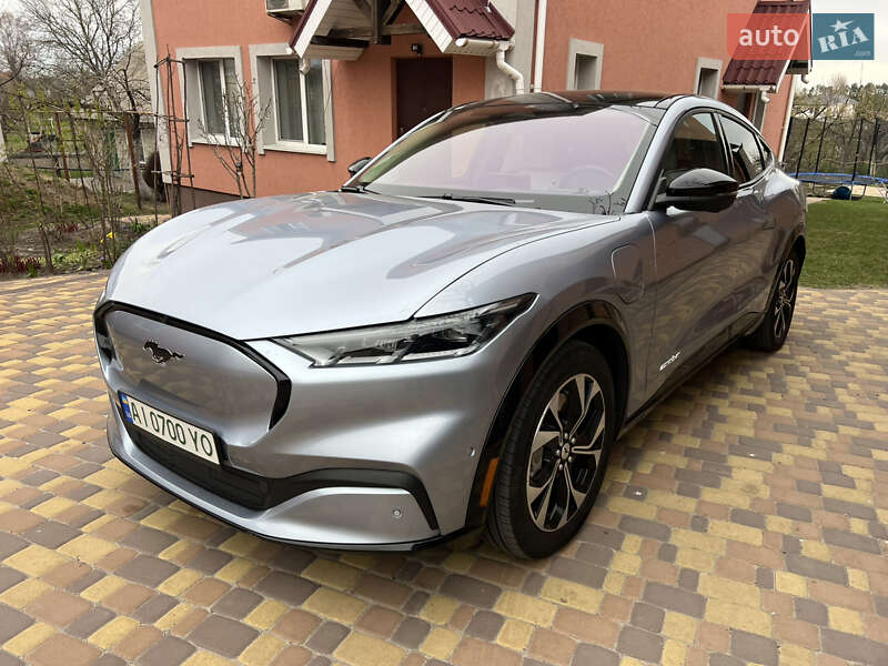 Позашляховик / Кросовер Ford Mustang Mach-E 2022 в 