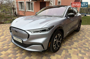 Позашляховик / Кросовер Ford Mustang Mach-E 2022 в 
