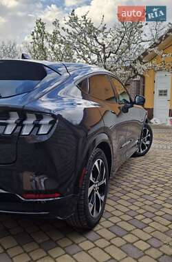 Внедорожник / Кроссовер Ford Mustang Mach-E 2022 в 