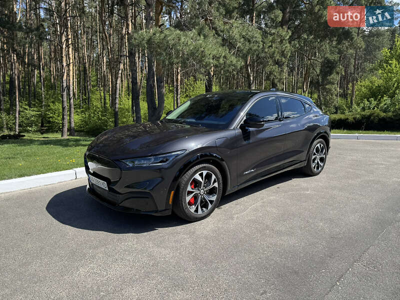Внедорожник / Кроссовер Ford Mustang Mach-E 2022 в 