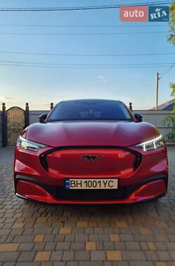 Позашляховик / Кросовер Ford Mustang Mach-E 2022 в 