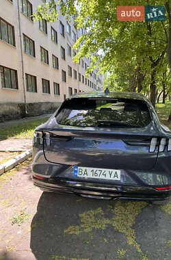 Позашляховик / Кросовер Ford Mustang Mach-E 2021 в 