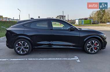 Внедорожник / Кроссовер Ford Mustang Mach-E 2021 в 