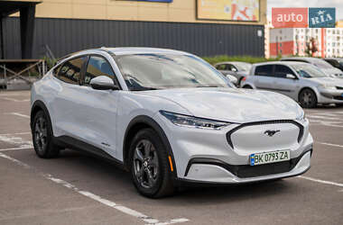 Позашляховик / Кросовер Ford Mustang Mach-E 2021 в 