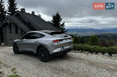 Позашляховик / Кросовер Ford Mustang Mach-E 2021 в 