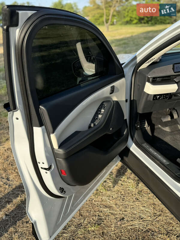 Внедорожник / Кроссовер Ford Mustang Mach-E 2023 в Каменском фото 10 Внедорожник / Кроссовер Ford Mustang Mach-E 2023 в Каменском