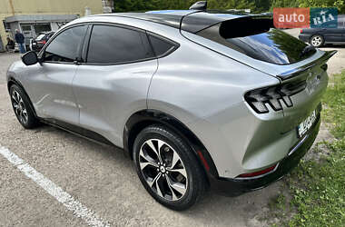 Внедорожник / Кроссовер Ford Mustang Mach-E 2021 в 