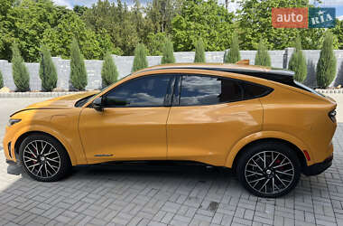 Внедорожник / Кроссовер Ford Mustang Mach-E 2021 в 