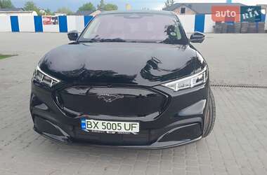 Позашляховик / Кросовер Ford Mustang Mach-E 2022 в 