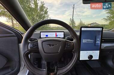 Внедорожник / Кроссовер Ford Mustang Mach-E 2021 в 