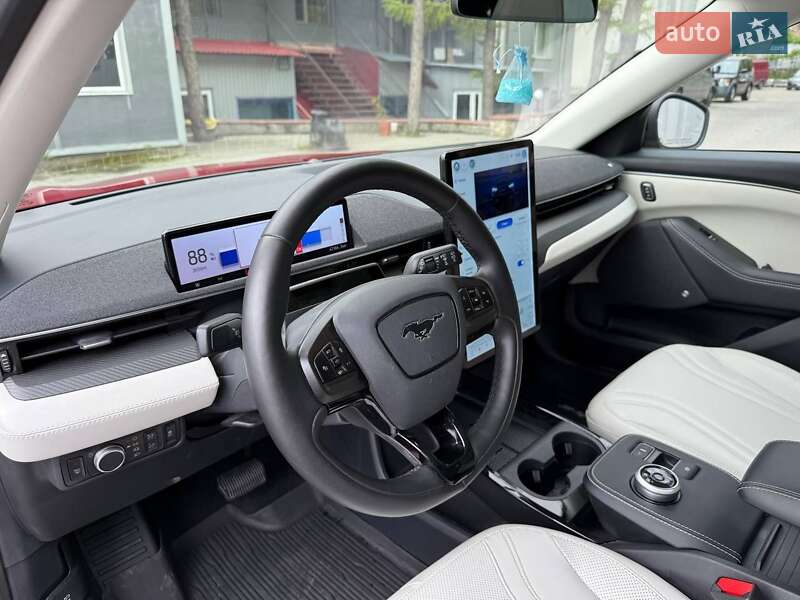 Позашляховик / Кросовер Ford Mustang Mach-E 2021 в Тернополі