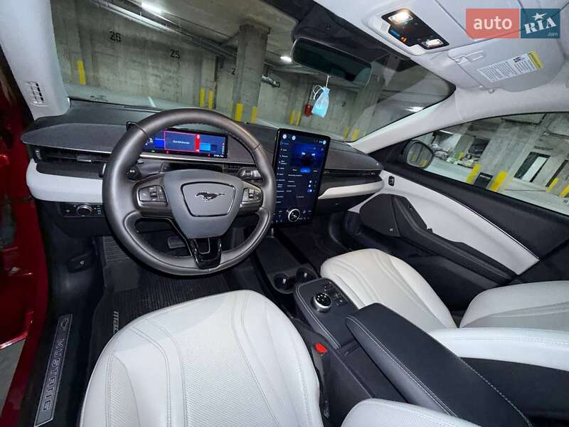 Позашляховик / Кросовер Ford Mustang Mach-E 2021 в Тернополі