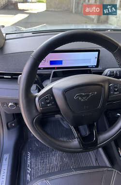 Внедорожник / Кроссовер Ford Mustang Mach-E 2021 в 