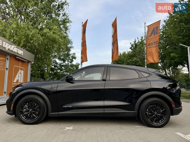 Позашляховик / Кросовер Ford Mustang Mach-E 2022 в Дніпрі