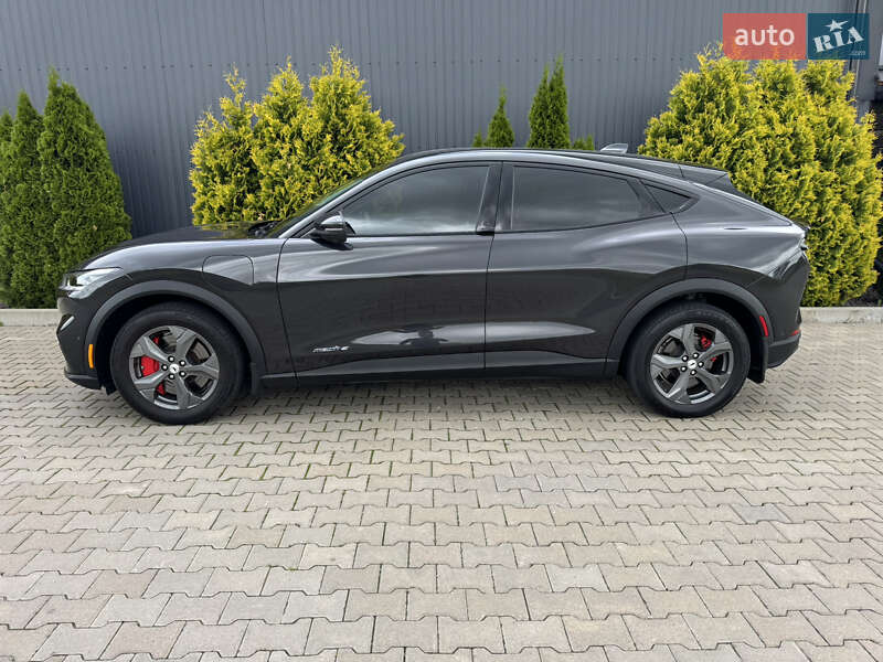 Позашляховик / Кросовер Ford Mustang Mach-E 2022 в Рівному