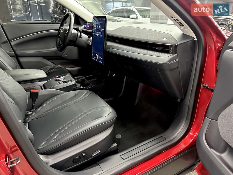 Внедорожник / Кроссовер Ford Mustang Mach-E 2024 в Харькове