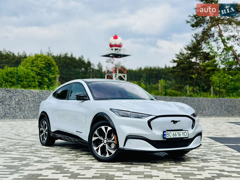 Позашляховик / Кросовер Ford Mustang Mach-E 2022 в 