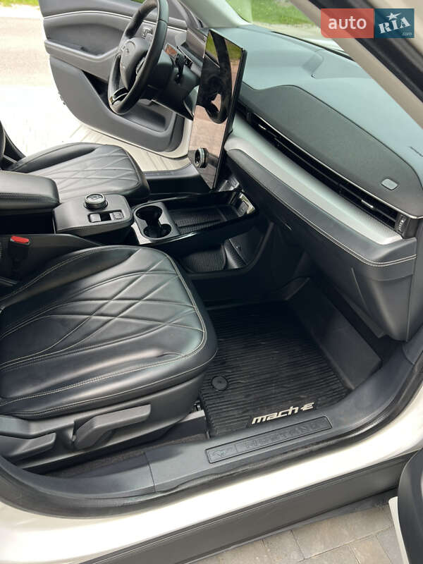 Внедорожник / Кроссовер Ford Mustang Mach-E 2021 в Виннице фото 13 Внедорожник / Кроссовер Ford Mustang Mach-E 2021 в Виннице