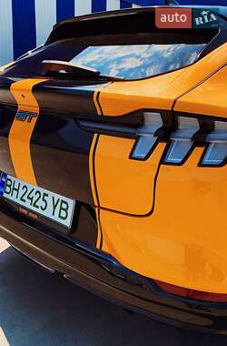 Внедорожник / Кроссовер Ford Mustang Mach-E 2021 в 