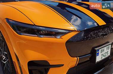 Внедорожник / Кроссовер Ford Mustang Mach-E 2021 в 