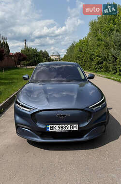 Позашляховик / Кросовер Ford Mustang Mach-E 2021 в 