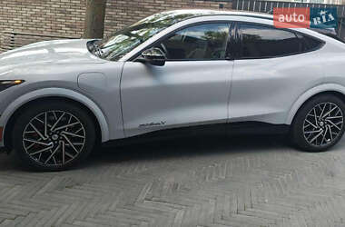 Внедорожник / Кроссовер Ford Mustang Mach-E 2022 в 