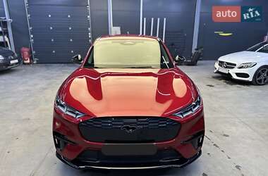 Внедорожник / Кроссовер Ford Mustang Mach-E 2021 в 