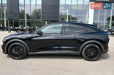 Внедорожник / Кроссовер Ford Mustang Mach-E 2021 в 