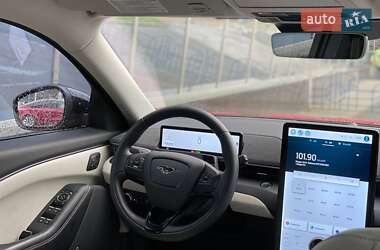 Внедорожник / Кроссовер Ford Mustang Mach-E 2021 в 