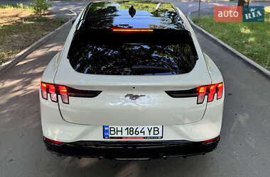 Внедорожник / Кроссовер Ford Mustang Mach-E 2021 в 