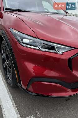 Внедорожник / Кроссовер Ford Mustang Mach-E 2023 в 