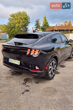 Внедорожник / Кроссовер Ford Mustang Mach-E 2022 в 