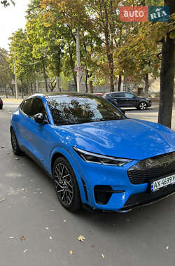 Внедорожник / Кроссовер Ford Mustang Mach-E 2022 в 