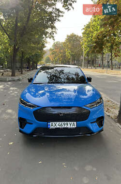 Внедорожник / Кроссовер Ford Mustang Mach-E 2022 в 