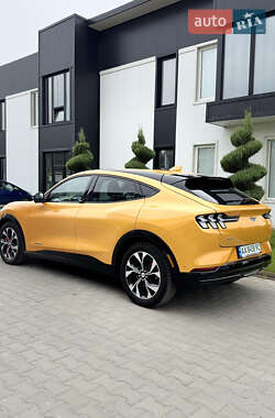 Внедорожник / Кроссовер Ford Mustang Mach-E 2022 в 