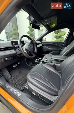 Внедорожник / Кроссовер Ford Mustang Mach-E 2022 в 