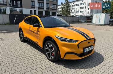 Позашляховик / Кросовер Ford Mustang Mach-E 2023 в 