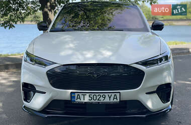 Позашляховик / Кросовер Ford Mustang Mach-E 2022 в 