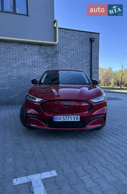 Внедорожник / Кроссовер Ford Mustang Mach-E 2022 в 