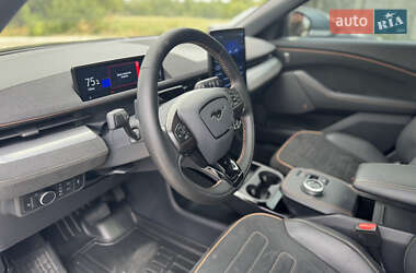 Внедорожник / Кроссовер Ford Mustang Mach-E 2022 в 