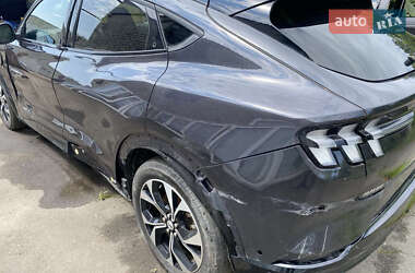 Внедорожник / Кроссовер Ford Mustang Mach-E 2022 в 