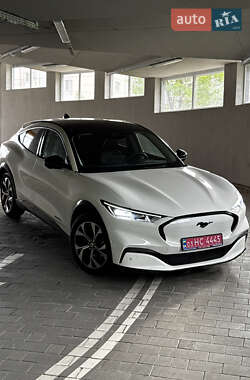 Внедорожник / Кроссовер Ford Mustang Mach-E 2021 в 