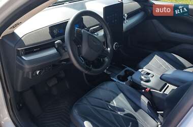 Внедорожник / Кроссовер Ford Mustang Mach-E 2021 в 