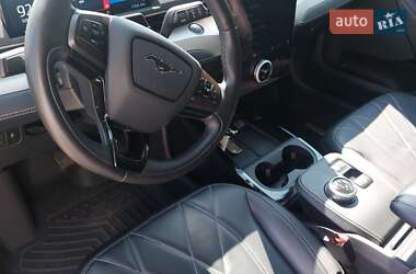 Внедорожник / Кроссовер Ford Mustang Mach-E 2021 в 