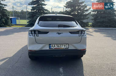 Позашляховик / Кросовер Ford Mustang Mach-E 2022 в 