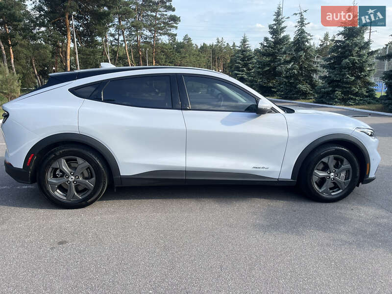 Позашляховик / Кросовер Ford Mustang Mach-E 2022 в Києві