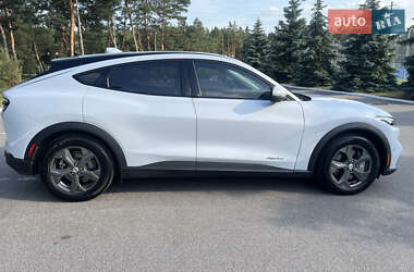 Позашляховик / Кросовер Ford Mustang Mach-E 2022 в 