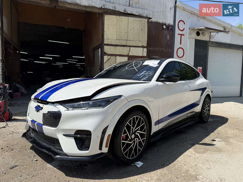 Внедорожник / Кроссовер Ford Mustang Mach-E 2023 в Тернополе фото Внедорожник / Кроссовер Ford Mustang Mach-E 2023 в Тернополе
